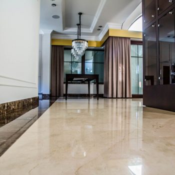 Posadzka z marmuru Posadzka z marmuru