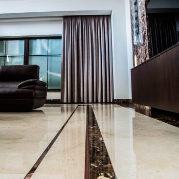 Posadzka z marmuru Posadzka z marmuru