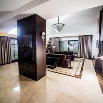 Posadzka z marmuru Posadzka z marmuru