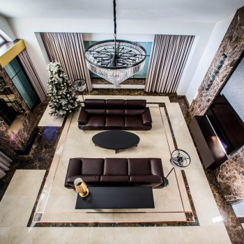 Posadzka z marmuru Posadzka z marmuru