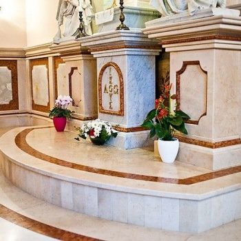 Marmur Dulemba Sakralia Granit Kamien Wnetrza