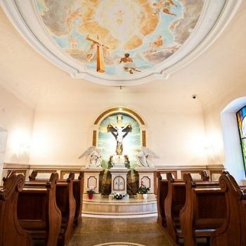 Marmur Dulemba Sakralia Granit Kamien Wnetrza