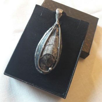 26-Biżuteria Justart Marmur Dulemba Kamień Ozdoba Brosza (25) Bizuteria Justart Marmur Dulemba Kamien Ozdoba Brosza