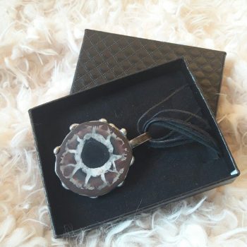 88-Biżuteria Justart Marmur Dulemba Kamień Ozdoba Brosza (87) Bizuteria Justart Marmur Dulemba Kamien Ozdoba Brosza