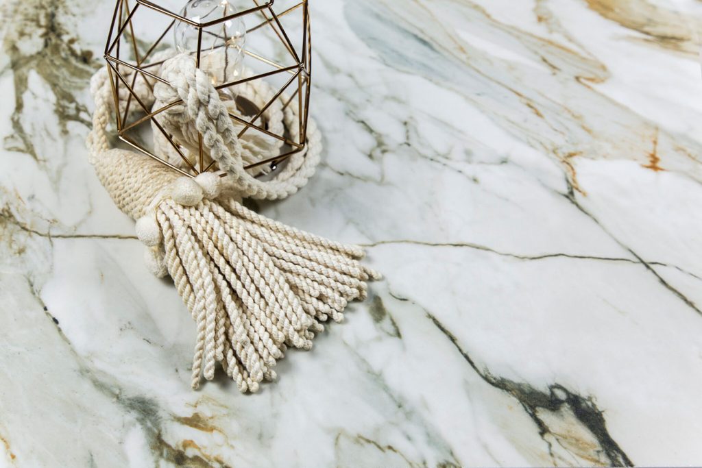 img neolith spieki kwarcowe calacatta luxe